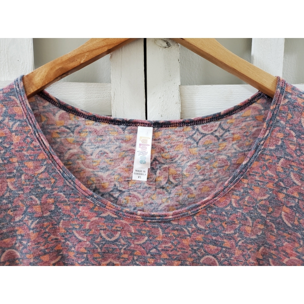 LulaRoe Perfect Top - Picture 2 of 8